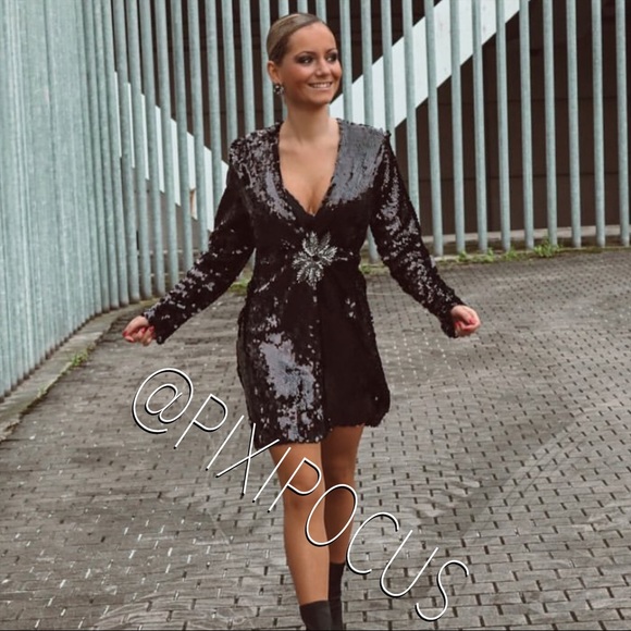 ZARA SPARKLY SEQUIN JEWEL DRESS BLACK SILVER